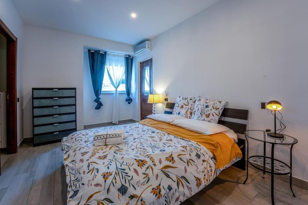 Appartamento Borgo Antico Paruzzaro Extérieur photo