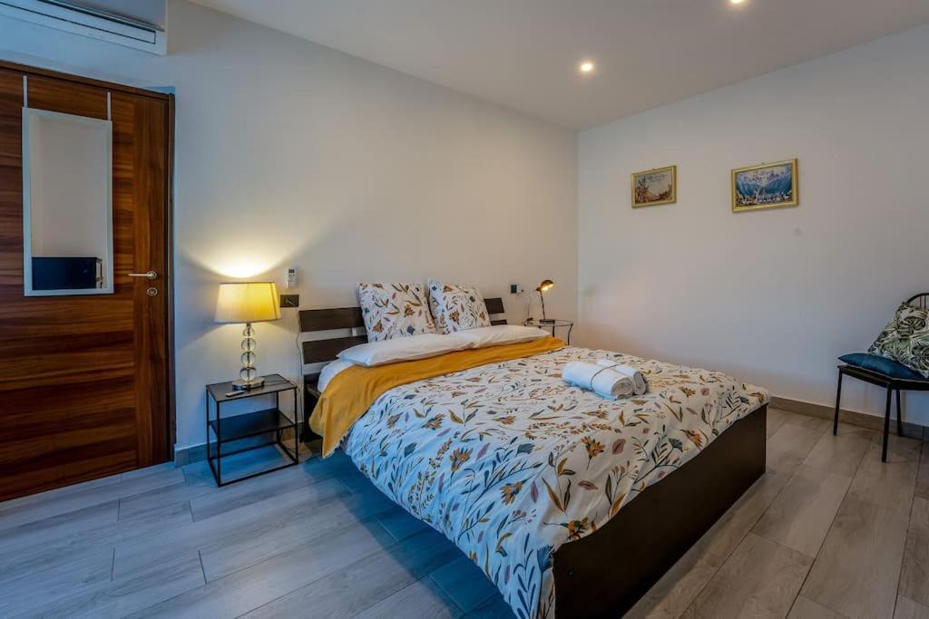 Appartamento Borgo Antico Paruzzaro Extérieur photo