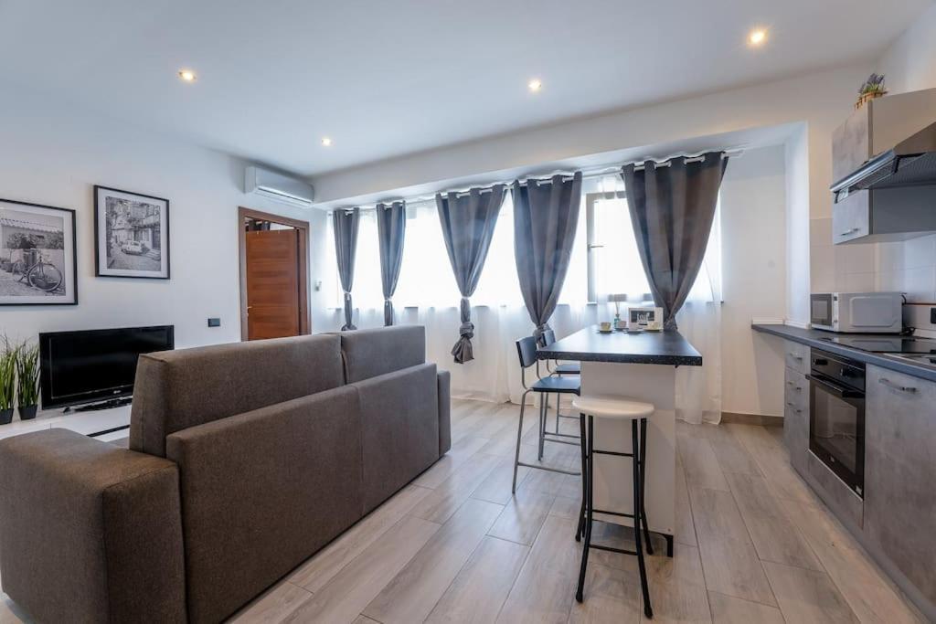 Appartamento Borgo Antico Paruzzaro Extérieur photo